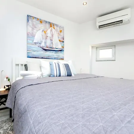 Stela Apartment